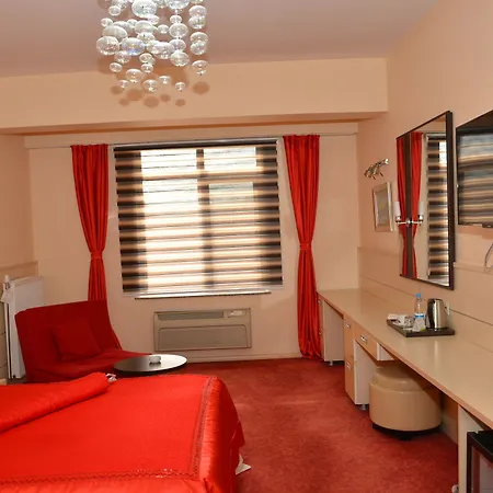 Hangover Hotel 3*